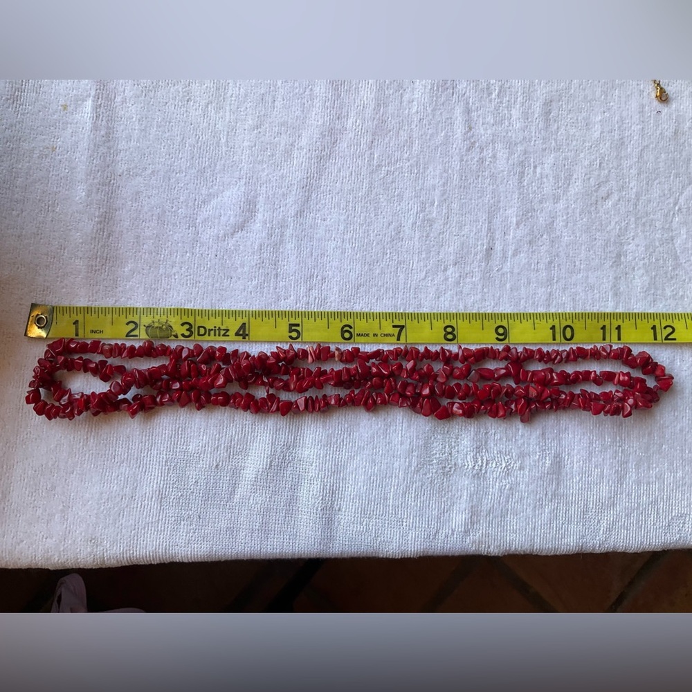 🪸 Red Coral Chip Necklace - Picture 4 of 4